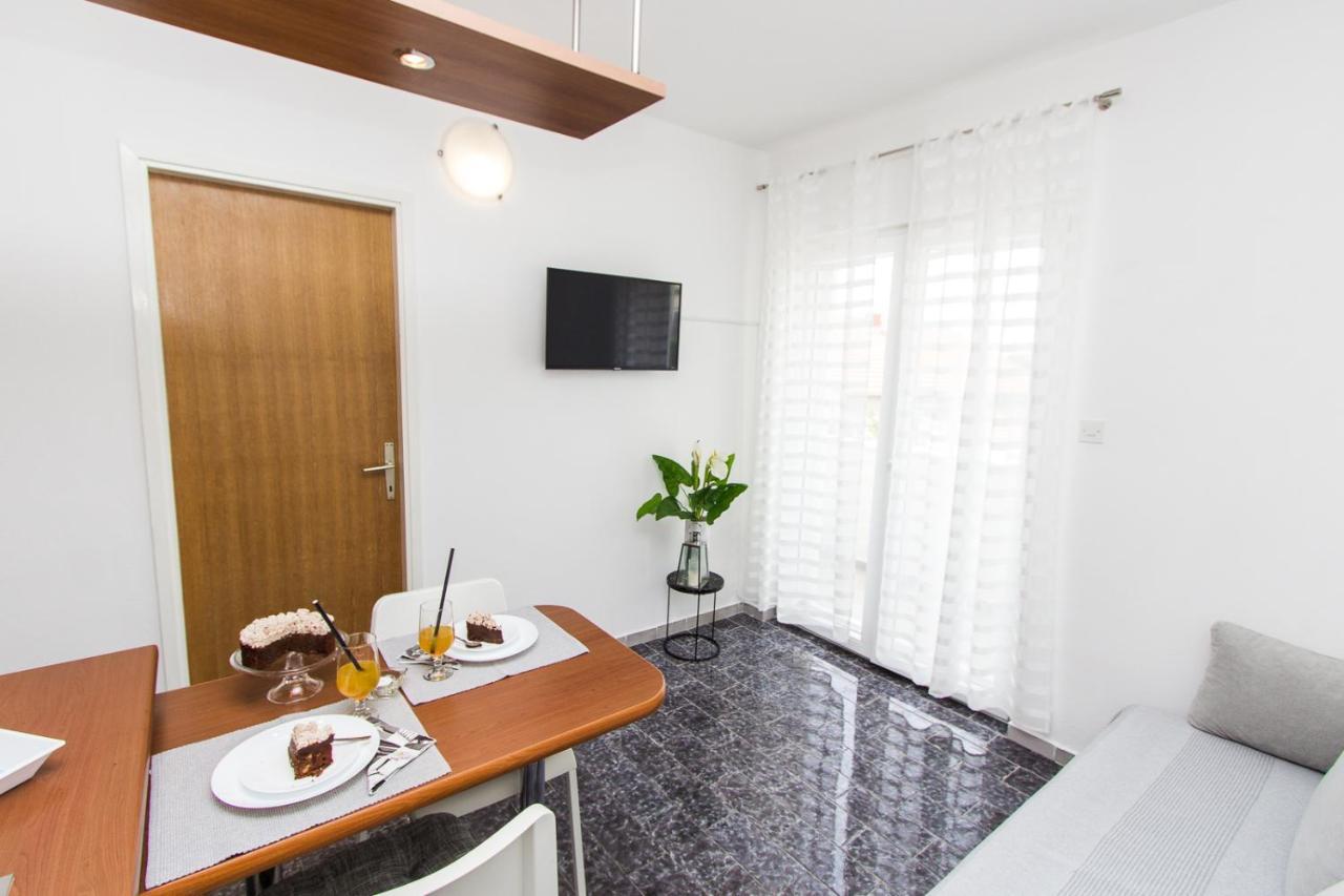 Apartmani Sanja Водице Экстерьер фото